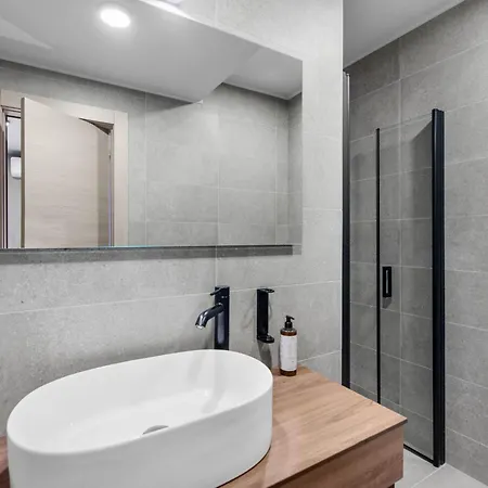 Quercus Village App 3 Mit Privatem Pool By Interhome Apartment Karigador