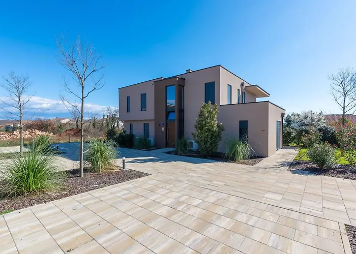 Quercus Village App 3 Mit Privatem Pool By Interhome *