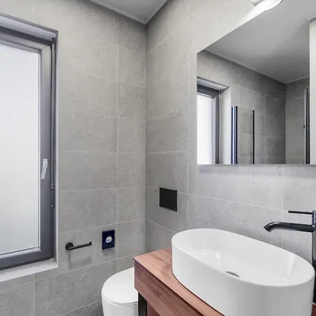 Apartament Quercus Village App 3 Mit Privatem Pool By Interhome Karigador