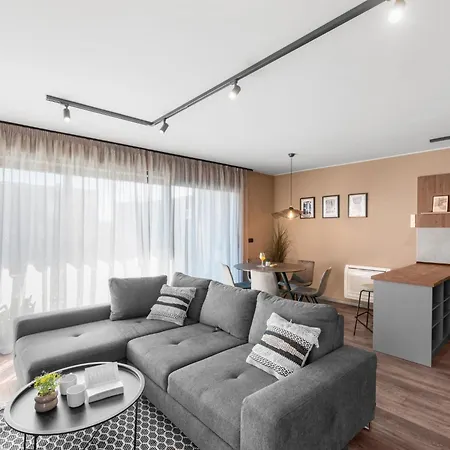 Quercus Village App 3 Mit Privatem Pool By Interhome Apartmán *